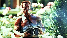Arnold Schwarzenegger ve filmu Komando