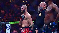 Ji�í Procházka porazil Ameri�ana Jamahala Hilla na turnaji UFC 311 v Los...