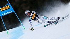Ester Ledecká jede super-G na Sv�tovém poháru v Cortin�.