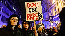 Polky a Poláci si na demonstraci k Mezinárodnímu dni �en p�ipomn�li i B�lorusku...