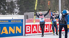 Vít�zslav Hornig na kv�tinovém ceremoniálu po vytrvalostním závod� v Ruhpoldingu