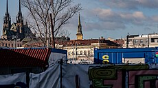 Vstup do zázemí pro bezdomovce, které provozuje spole�nost Podané ruce.