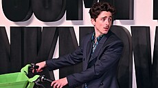 Americký herec Timothée Chalamet dostal pokutu 65 liber (v p�epo�tu p�ibli�n� 1...