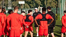 Slávisti�tí fotbalisté b�hem tréninku na soust�ed�ní ve �pan�lské Marbelle.