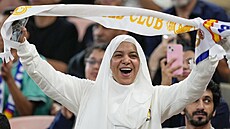 Fanynka Realu Madrid na stadionu v saúdskoarabské D�idd�