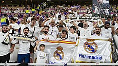Fanou�ci Realu Madrid na stadionu v saúdskoarabské D�idd�