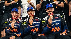 Martin Macík (vpravo dole), Frantiek Tomáek (uprosted) a David vanda...