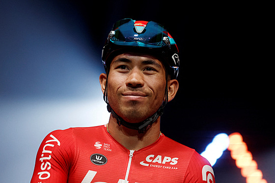 Cyklista Caleb Ewan.