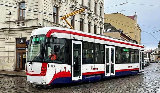Dopravní podnik msta Olomouce pedstavil 29. ledna 2025 první novou tramvaj...