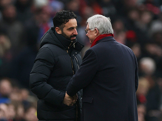 Sir Alex Ferguson, legendární mana�er fotbalového Manchesteru United, p�i�el...