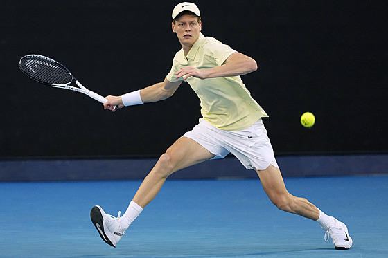Jannik Sinner se p�ipravuje na úder ve finále Australian Open.
