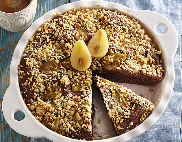 Hruškový koláč s oříškovou drobenkou