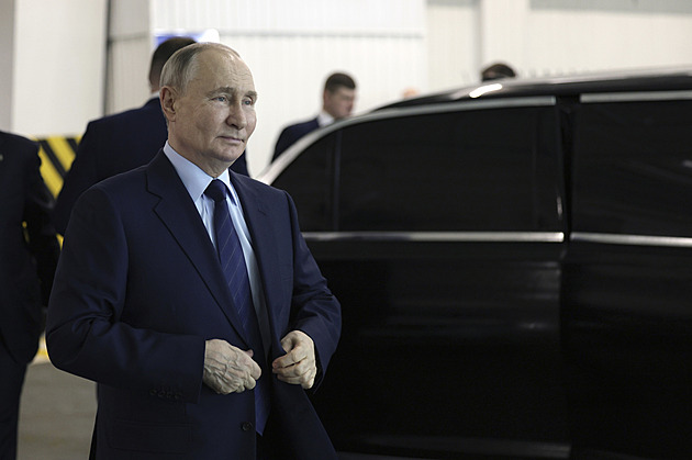 Nemáme nic proti zachování ukrajinské státnosti, chceme přátelství, otočil Putin
