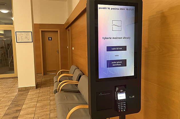 Luhaovice mají nový automat na úhradu poplatk.