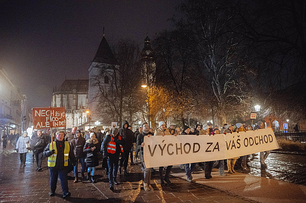 Proti Ficovi bouří 30 slovenských měst. Bratislavu burcoval Bolek Polívka