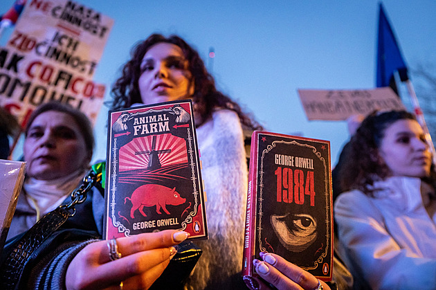 Bratislava není Moskva, napsal Zelenskyj slovensky a podpořil protesty