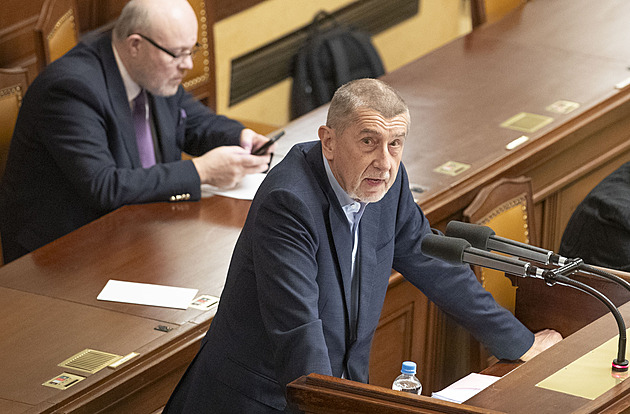 Poslanci mají schvalovat vyšší poplatky pro ČT. Babiš mluví o Green Dealu