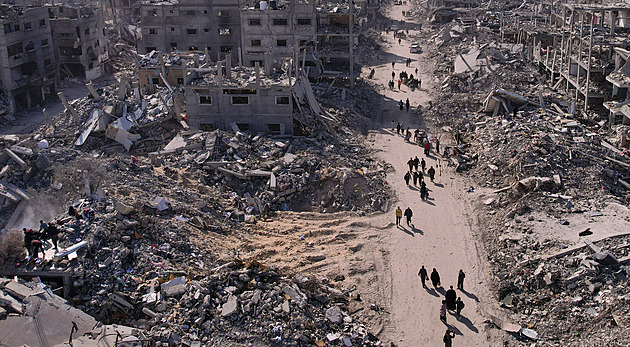 Přechod Rafah by se mohl otevřít do týdne, Izrael hledá posledního rukojmího