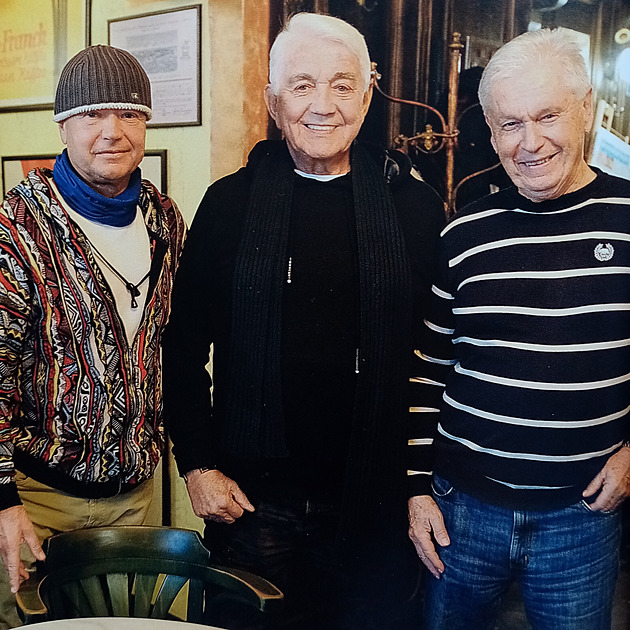 Milan Bajer s Jiím Krampolem a publicistou Jiím Polákem, autorem knihy Café...