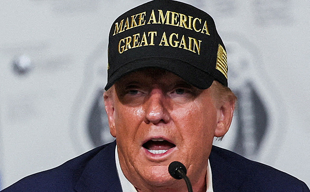 Co americký prezident Trump zamýšlí s Ukrajinou? Evropa tone v nejistotě