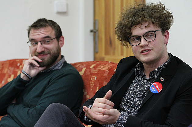 Politik TOP 09 čelí obvinění, že sexuálně napadl a škrtil ženu