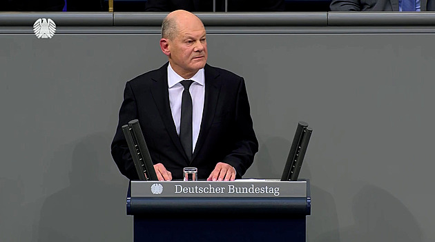 Migrace, Merz, Merkelová, Musk. Předvolební Německo se otřásá, vydělá na tom AfD?