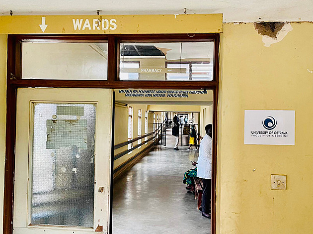 Léka�ská fakulta Ostravské univerzity roz�i�uje p�sobnost do Afriky, její...