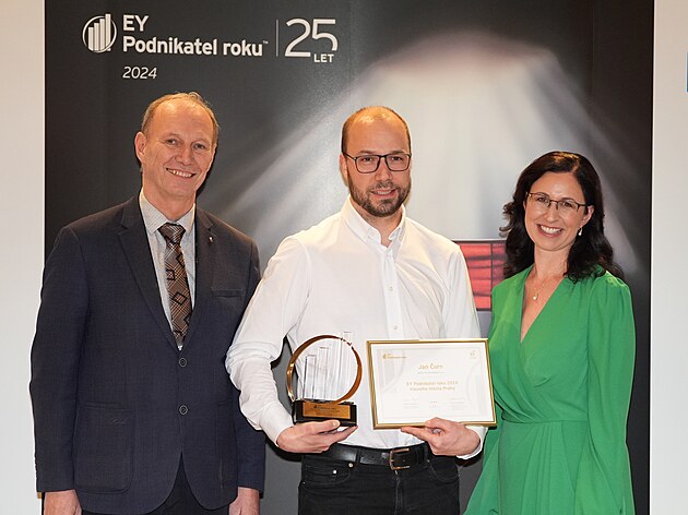 Zleva: Zdenk Kováík, radní hlavního msta Prahy pro oblast financí, rozpotu,...