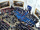 Lidé zaujímají svá místa v Rotund ped inaugurací zvoleného prezidenta USA...