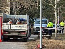 Nehoda na ernm Most. Po srce s vozidlem drby zelen zemela...