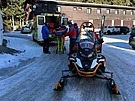 Dvku, kter se zranila ve snowparku ve Skiarelu Lipno, odvezla sanitka do...