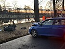 P�i sr�ce dvou osobn�ch aut mezi Okrouhlic� a Novou Vs� u Sv�tl� se zranili...