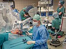 Olomouck fakultn nemocnice vyuv pi operacch nejnovj generaci...