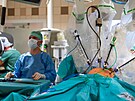 Olomouck fakultn nemocnice vyuv pi operacch nejnovj generaci...
