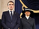 Zatímco syn prezidentského páru Barron Trump p�edvedl tak�ka p�edpisový oblek,...