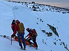 Z�chran��i vyt�hli zran�n�ho z kotle Wielk�ho Stawu. (22. ledna 2025)