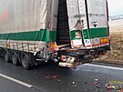 Nedaleko ekovic na Tachovsku, kde se stetla dv osobn auta, havarovaly tak...