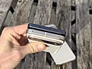 Samsung Galaxy S25 a Google Pixel 9
