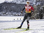 Lyaka Kateina Janatová v prbhu závodu na 20 km voln ve výcarském...