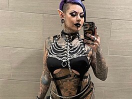 Brookelle Bombshelle