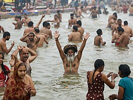 Leto�ní Maha Kumbhanéla navíc uzavírá dvanáctý cyklus tohoto svátku. Ten...
