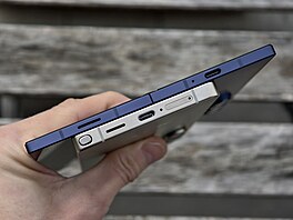 Samsung Galaxy S25 Ultra a Galaxy Z Fold 6