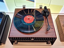 Philips Century