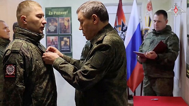 N��eln�k rusk�ho gener�ln�ho �t�bu Valerij Gerasimov na okupovan�ch �zem�ch Ukrajiny  (21. ledna 2025)