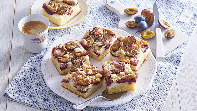 Tený vestkový kolá na plech