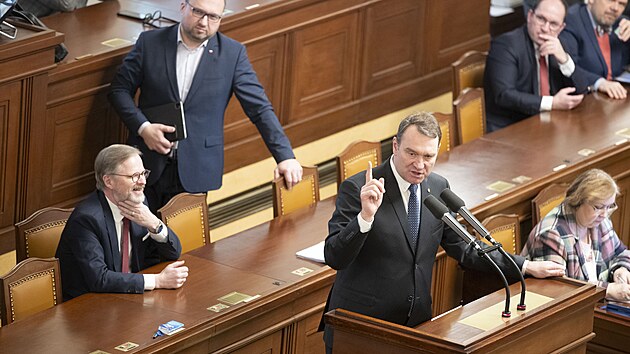 Sn�movna projedn�v� novelu o r�stu televizn�ho a rozhlasov�ho poplatku. Na sn�mku Radim Fiala (SPD). (29. ledna 2025)