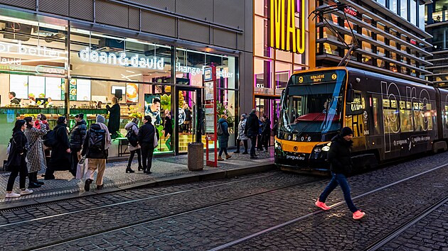 Otev�en� nov� pobo�ky Dean & David na N�rodn� t��d� v OD M�j. (23. ledna 2025)