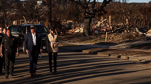 Americk� prezident Donald Trump p�i n�v�t�v� po��ry zpusto�en�m Los Angeles (25. leden 2025)