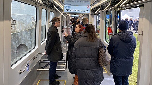 Letos v prosinci zanou v Praze jezdit nov tramvaje z dlen koda Group. Hlavn msto objednalo 200 nzkopodlanch souprav 52T.