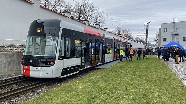 Letos v prosinci zanou v Praze jezdit nov tramvaje z dlen koda Group. Hlavn msto objednalo 200 nzkopodlanch souprav 52T.